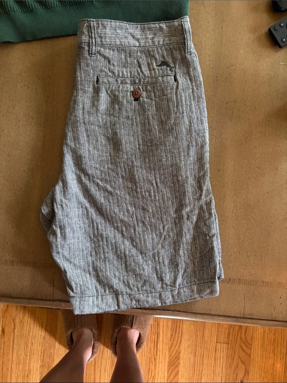 Tommy Bahama Men's Lightweight Gray Striped Flat-Front Shorts
